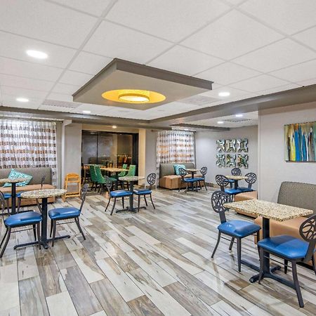 La Quinta By Wyndham Denison - North Lake Texoma Buitenkant foto