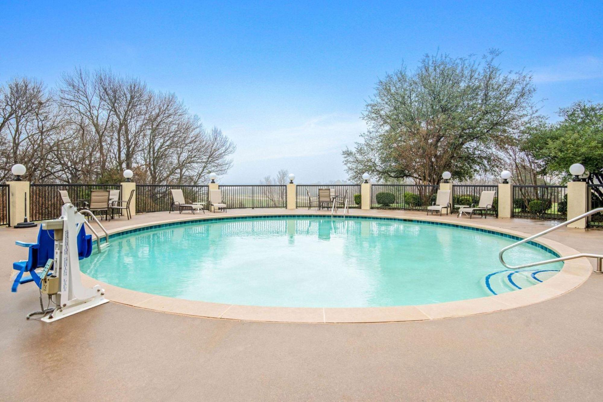 La Quinta By Wyndham Denison - North Lake Texoma Buitenkant foto