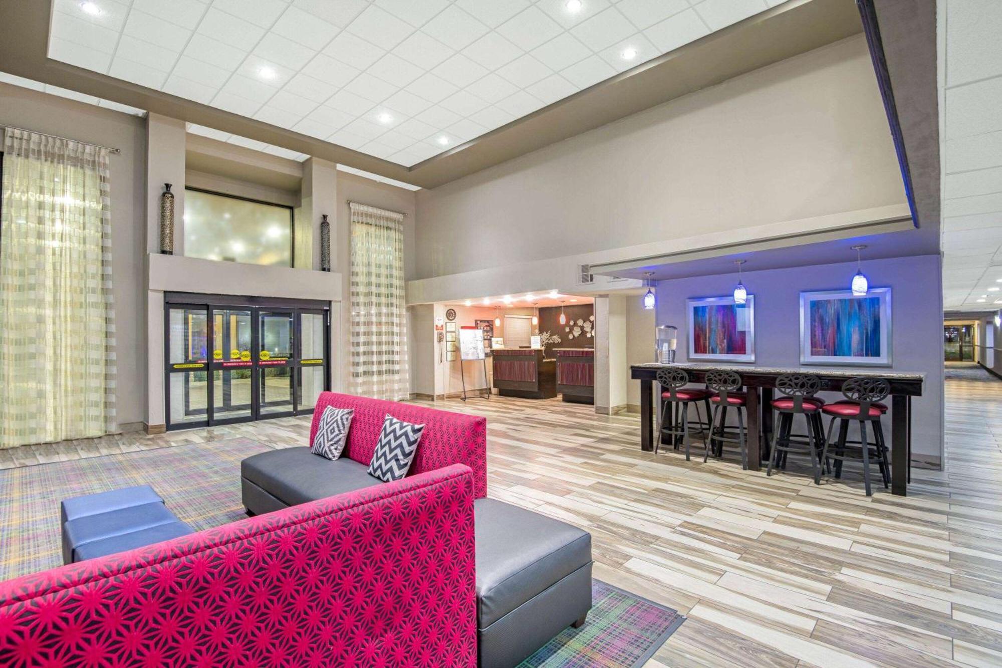 La Quinta By Wyndham Denison - North Lake Texoma Buitenkant foto